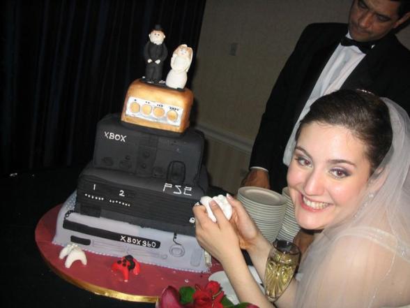 Le gateau de mariage d un geek - geek marriage