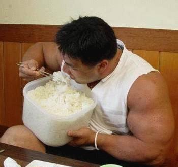 Un gros mangeur - hungry man