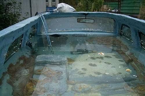 Transformation d une voiture en piscine - pool car